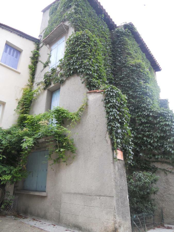 Entre L'Eglise Et La Place Villa Quillan Eksteriør billede