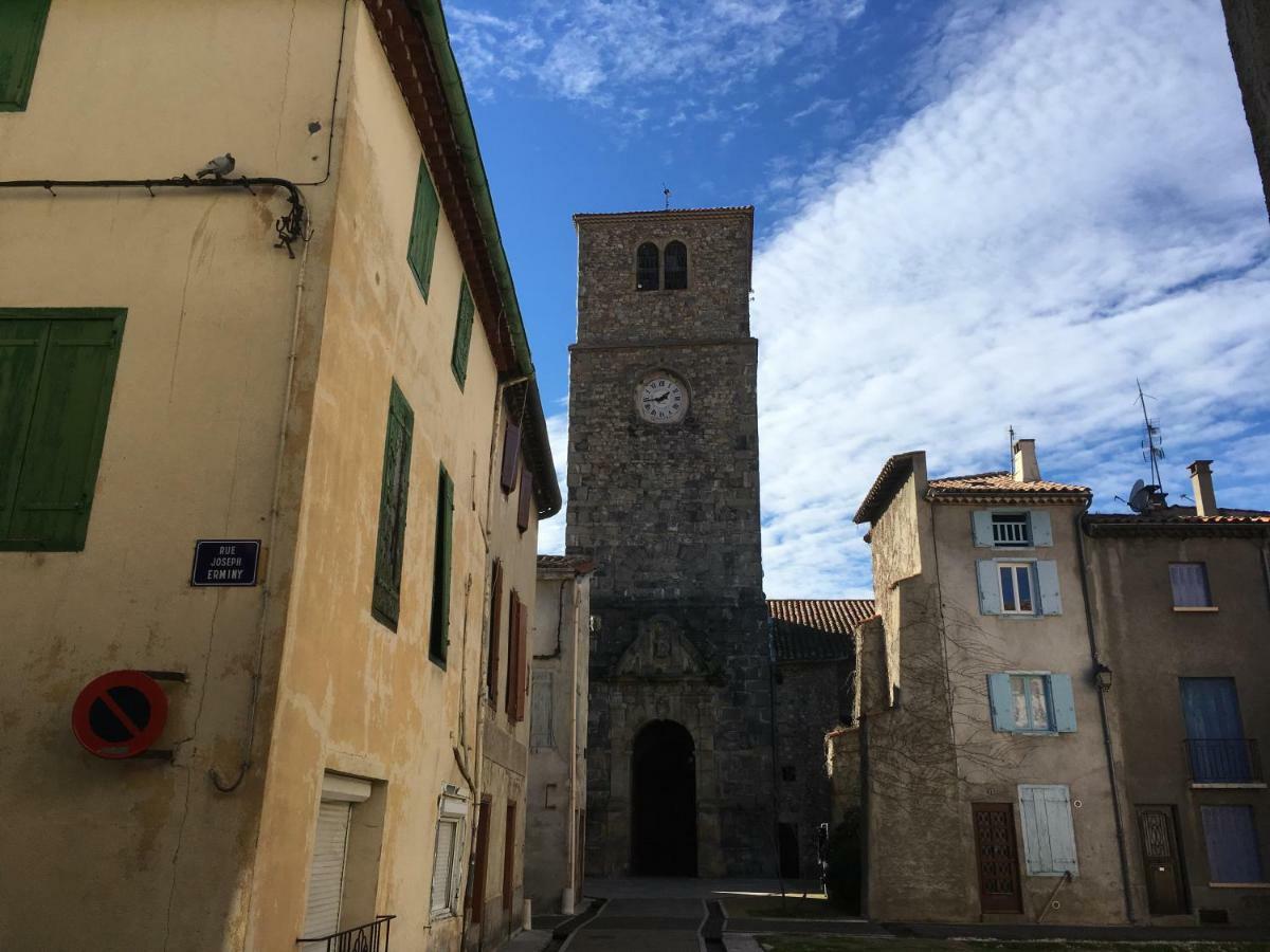 Entre L'Eglise Et La Place Villa Quillan Eksteriør billede
