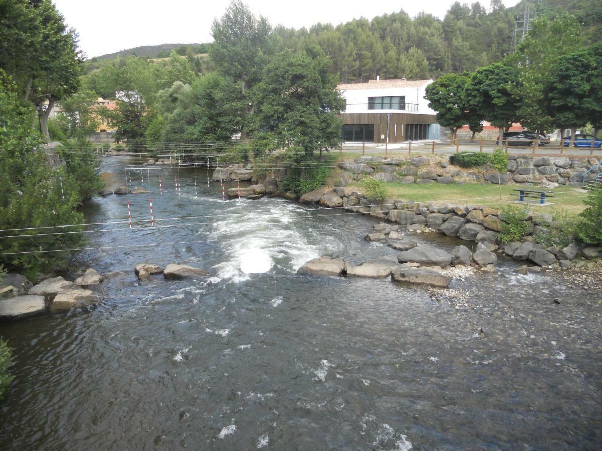 Entre L'Eglise Et La Place Villa Quillan Eksteriør billede